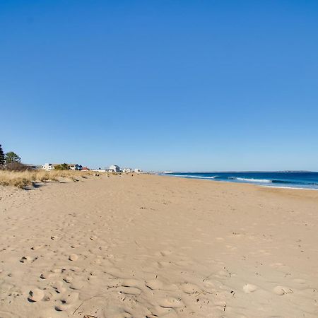 Beachfront Old Orchard Beach Condo With Balcony Bagian luar foto