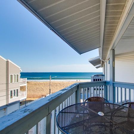 Beachfront Old Orchard Beach Condo With Balcony Bagian luar foto