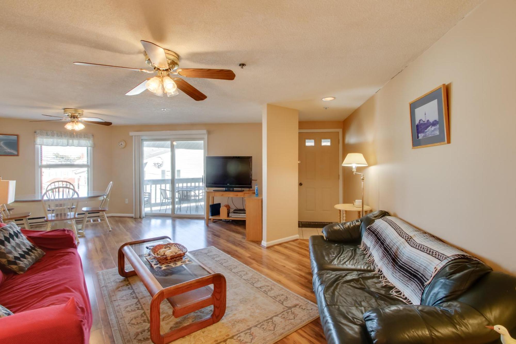 Beachfront Old Orchard Beach Condo With Balcony Bagian luar foto