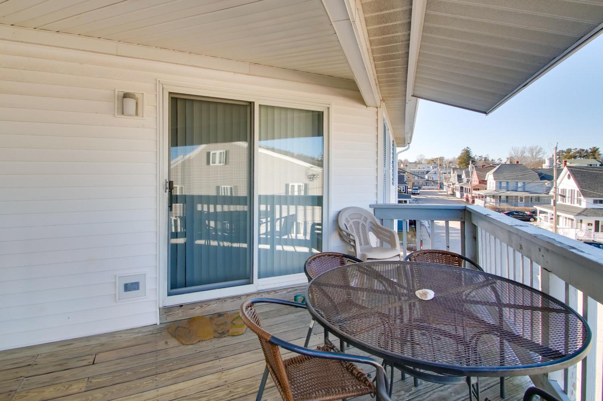 Beachfront Old Orchard Beach Condo With Balcony Bagian luar foto