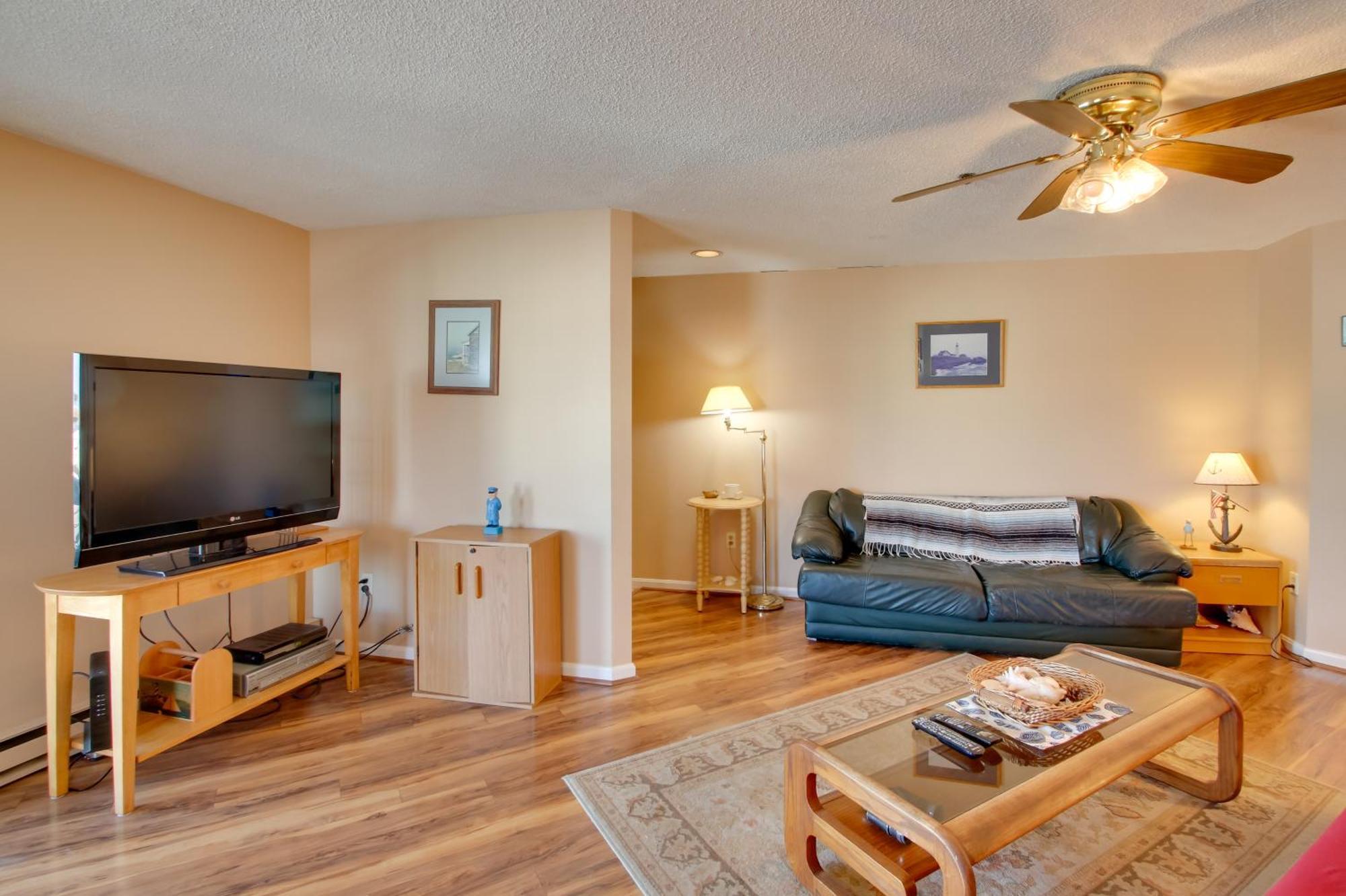Beachfront Old Orchard Beach Condo With Balcony Bagian luar foto